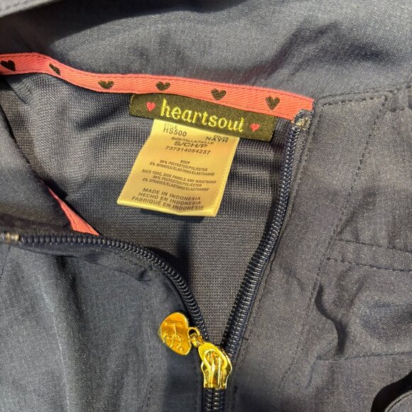 HeartSoul Women’s Navy Scrub Vest – Size S, Zip Front, Dri-Fit, Multi-Pocket - Picture 3 of 7